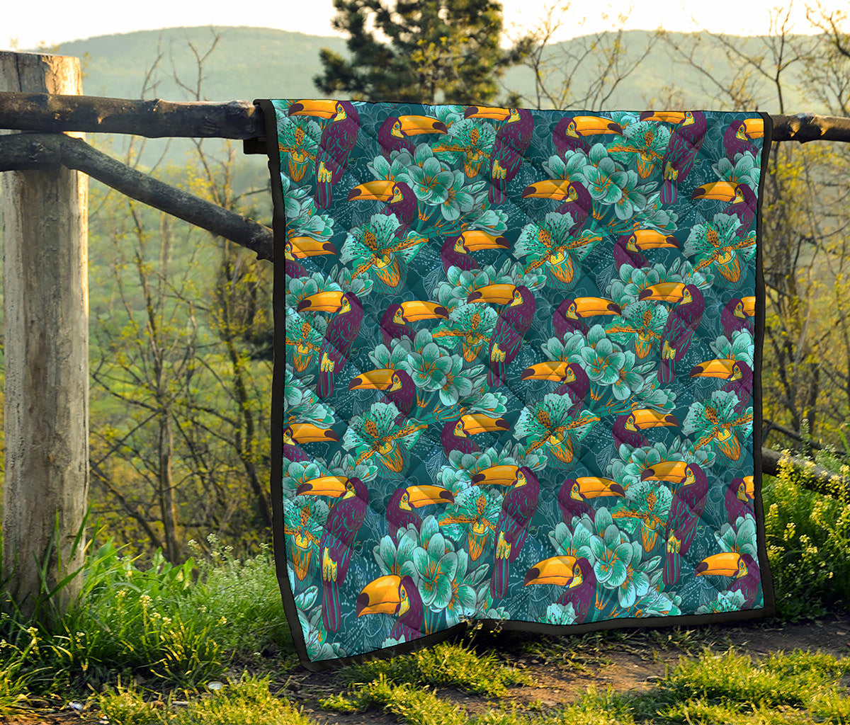 Vintage Toucan Pattern Print Quilt