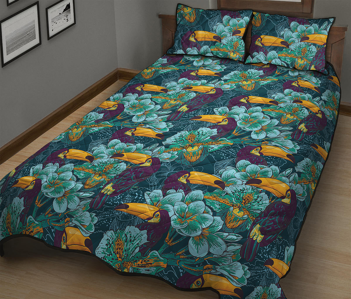 Vintage Toucan Pattern Print Quilt Bed Set