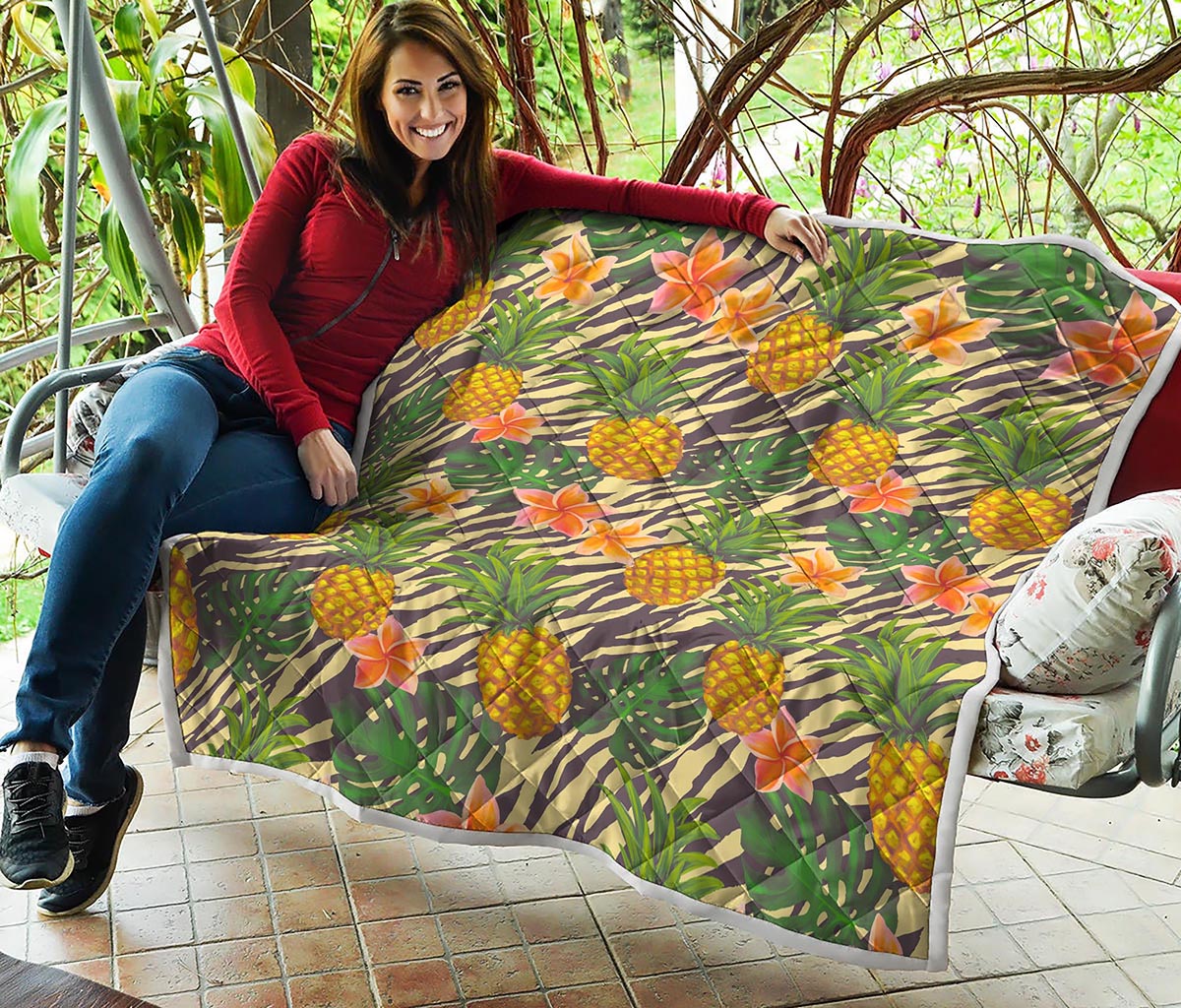 Vintage Zebra Pineapple Pattern Print Quilt