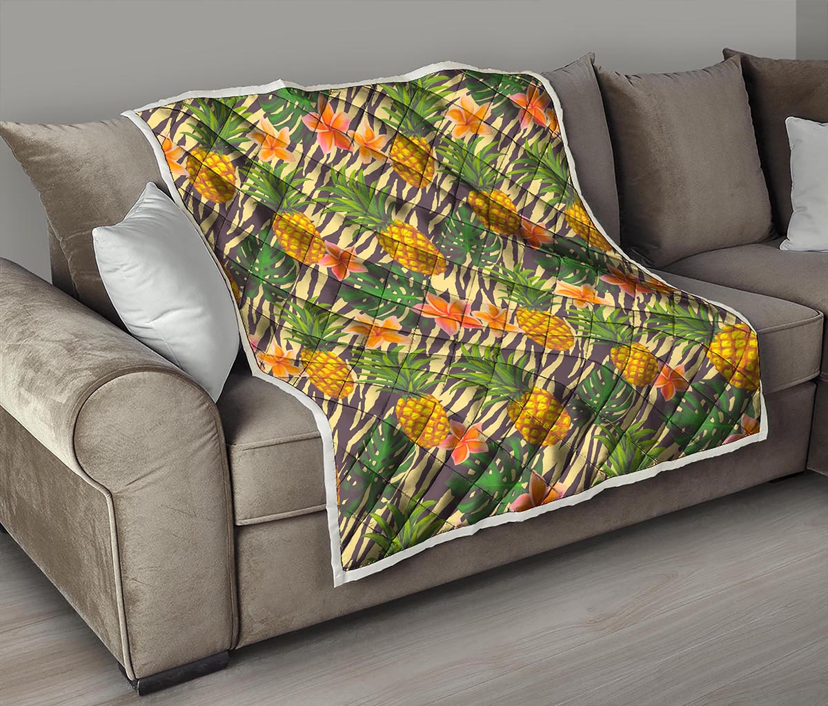 Vintage Zebra Pineapple Pattern Print Quilt