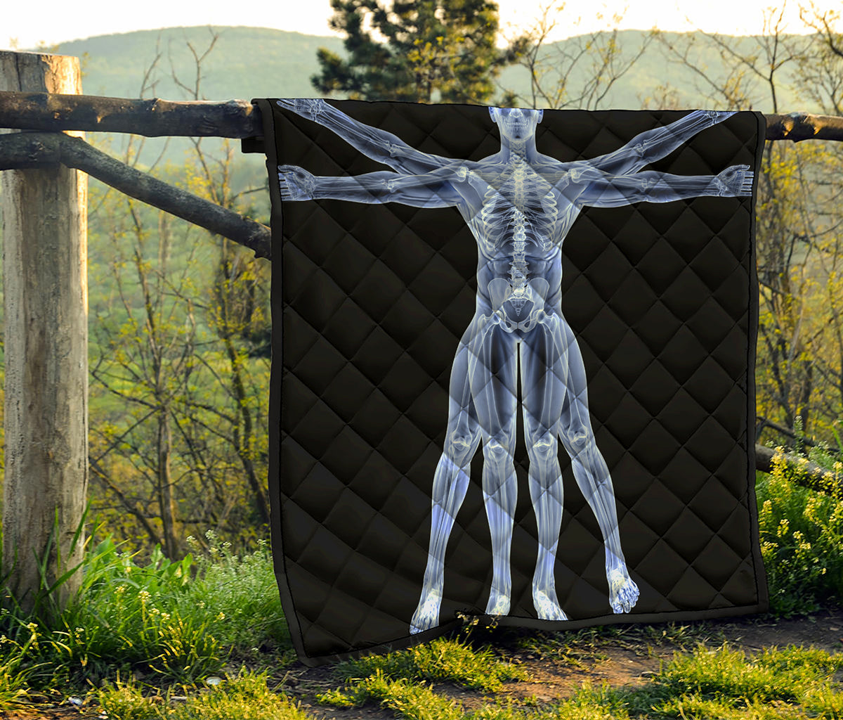 Vitruvian Man X-Ray Print Quilt