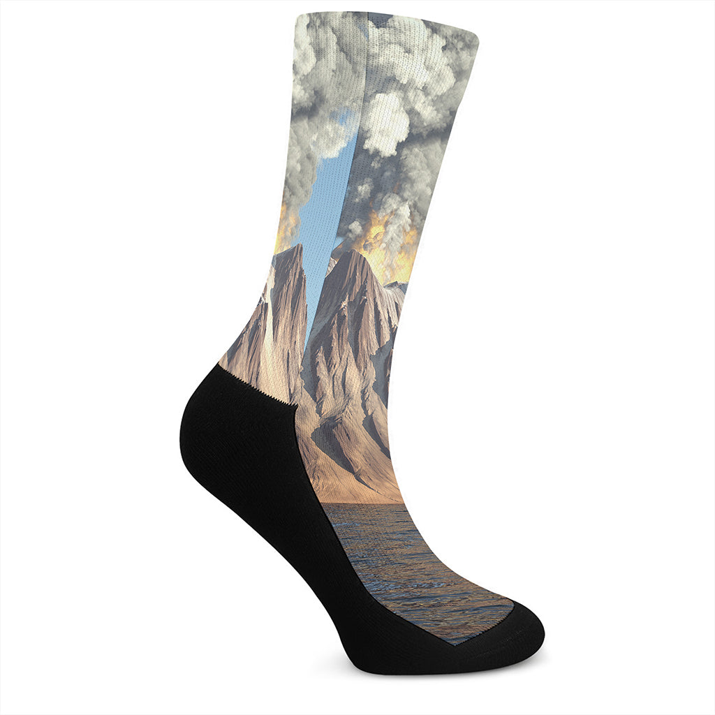 Volcanic Mountain Print Crew Socks
