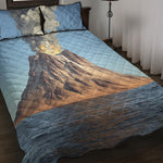 Volcanic Mountain Print Quilt Bed Set