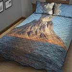 Volcanic Mountain Print Quilt Bed Set