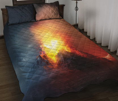 Volcano Eruption Print Quilt Bed Set