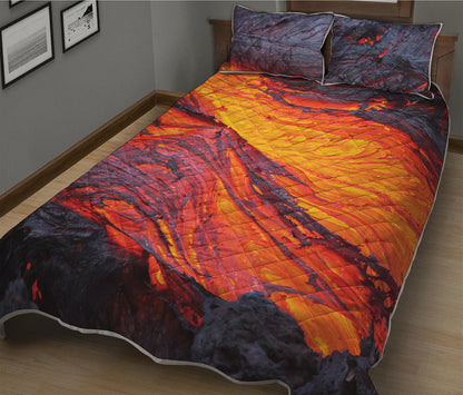 Volcano Lava Print Quilt Bed Set