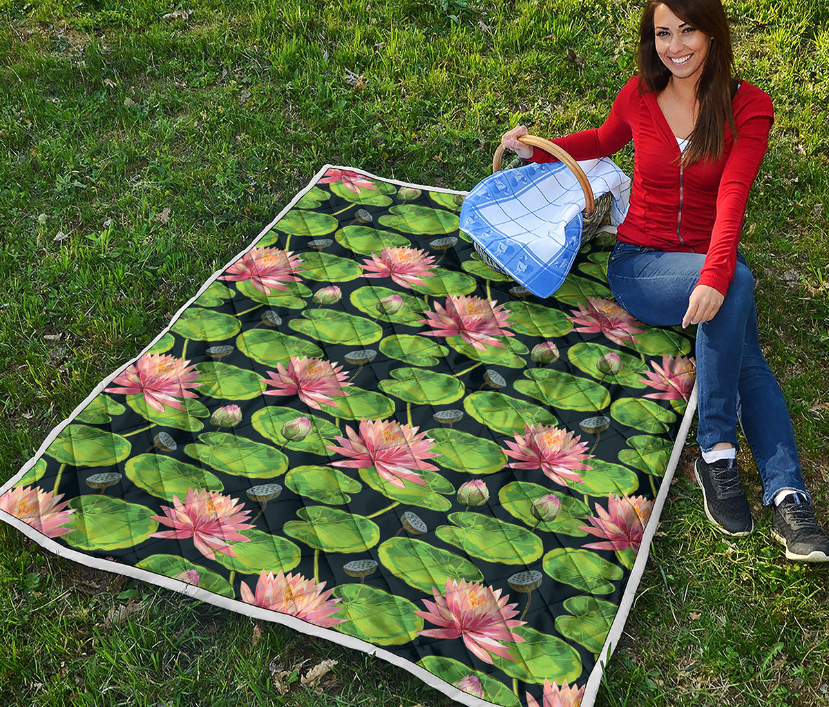 Water Lily Flower Pattern Print Quilt