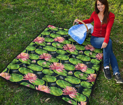 Water Lily Flower Pattern Print Quilt