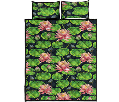 Water Lily Flower Pattern Print Quilt Bed Set