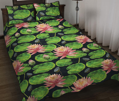 Water Lily Flower Pattern Print Quilt Bed Set