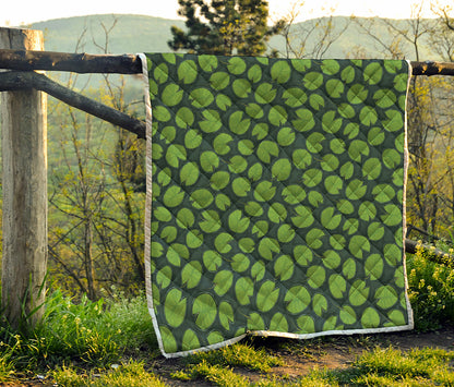 Water Lily Pads Pattern Print Quilt