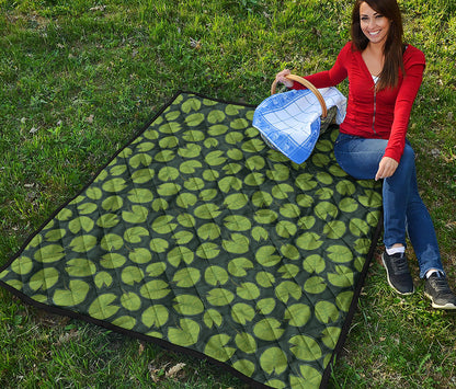 Water Lily Pads Pattern Print Quilt