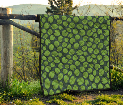 Water Lily Pads Pattern Print Quilt