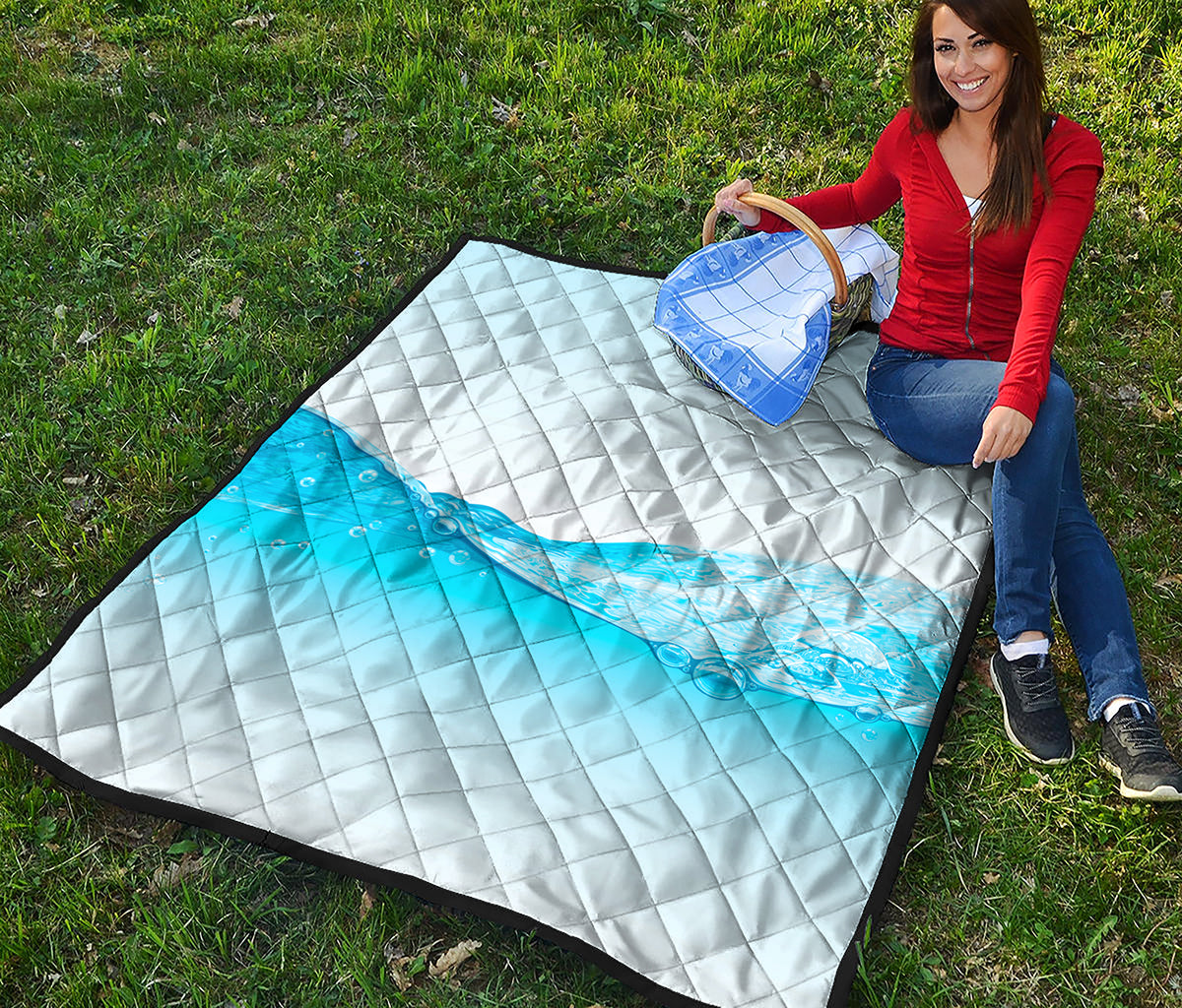 Water Wave Print Quilt