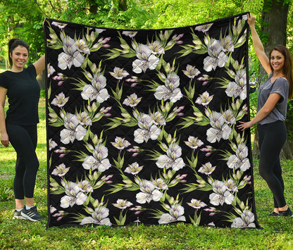 Watercolor Alstroemeria Pattern Print Quilt