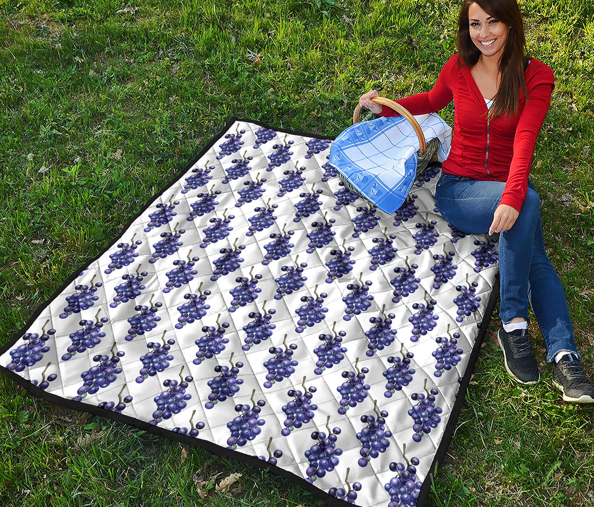 Watercolor Grape Pattern Print Quilt