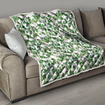 Watercolor Ivy Leaf Pattern Print Quilt