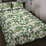 Watercolor Ivy Leaf Pattern Print Quilt Bed Set