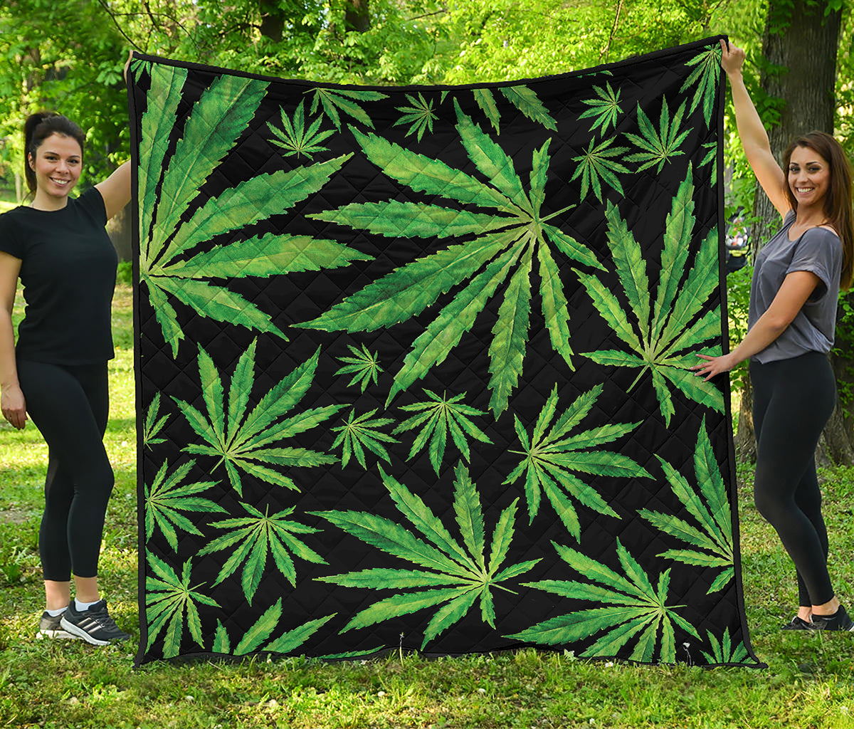 Watercolor Marijuana Leaf Pattern Print Quilt