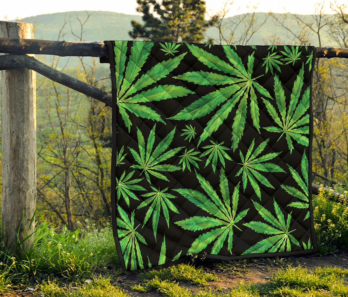Watercolor Marijuana Leaf Pattern Print Quilt