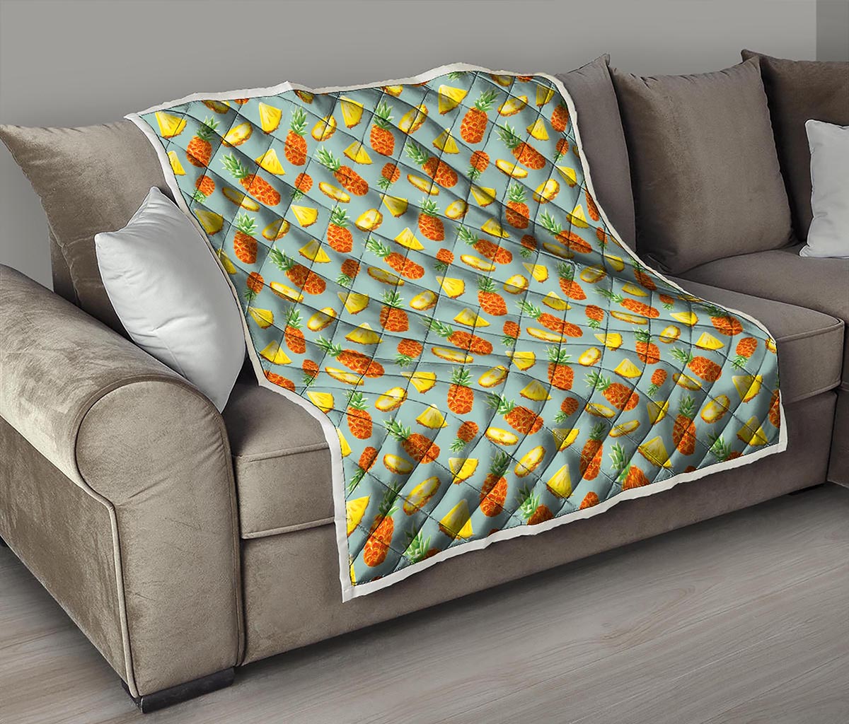 Watercolor Pineapple Pattern Print Quilt