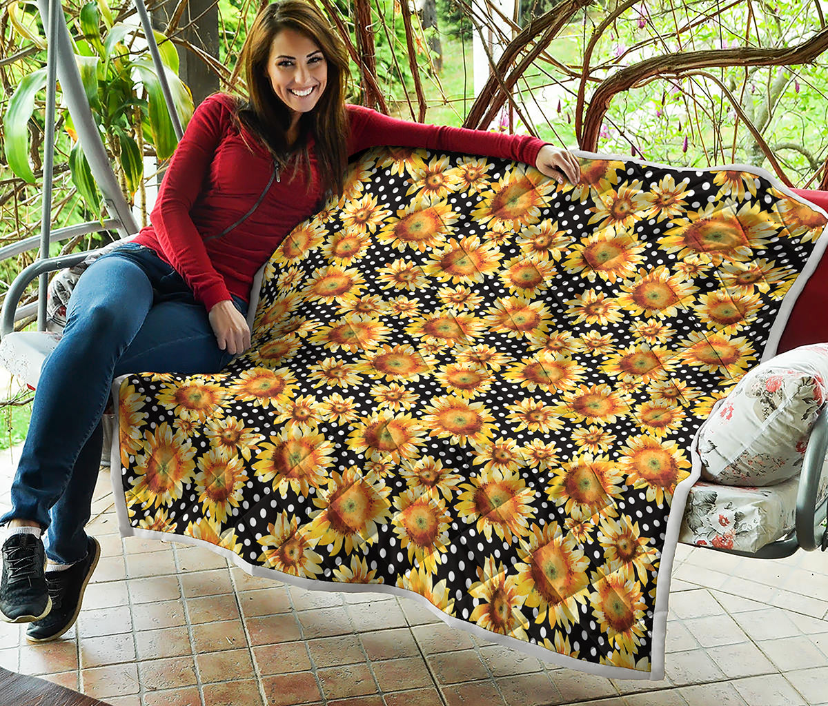 Watercolor Polka Dot Sunflower Print Quilt