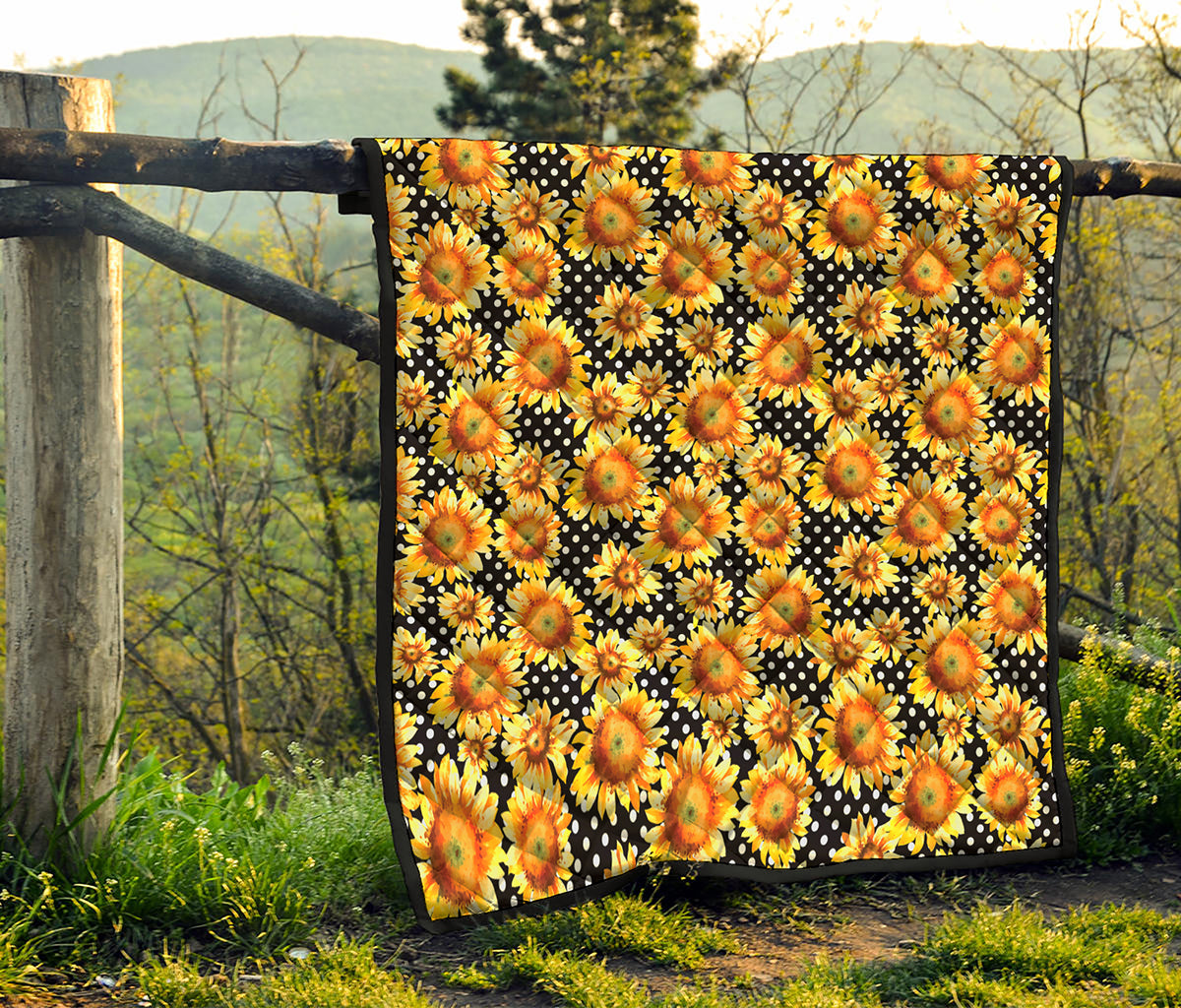 Watercolor Polka Dot Sunflower Print Quilt