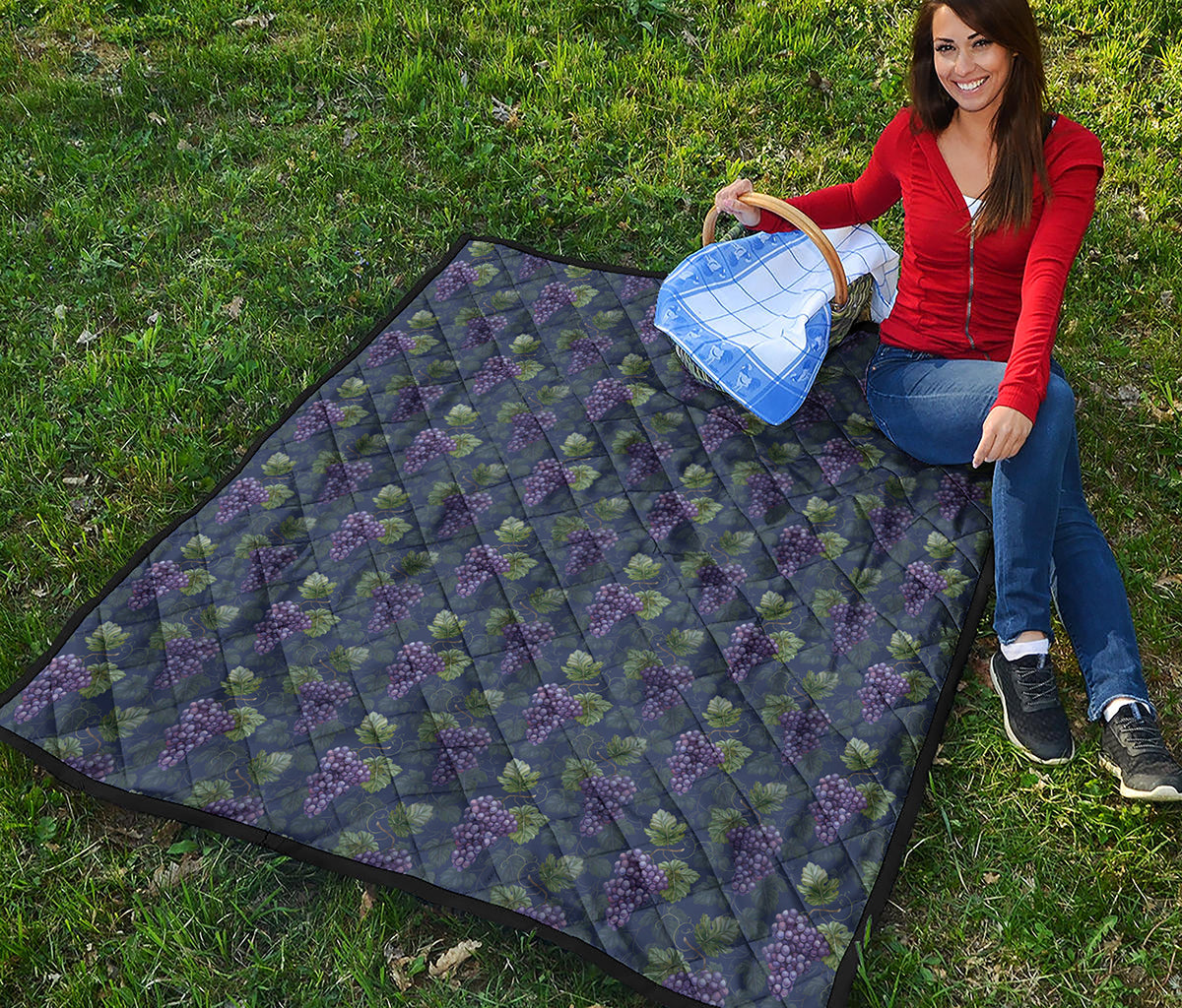 Watercolor Purple Grapes Pattern Print Quilt