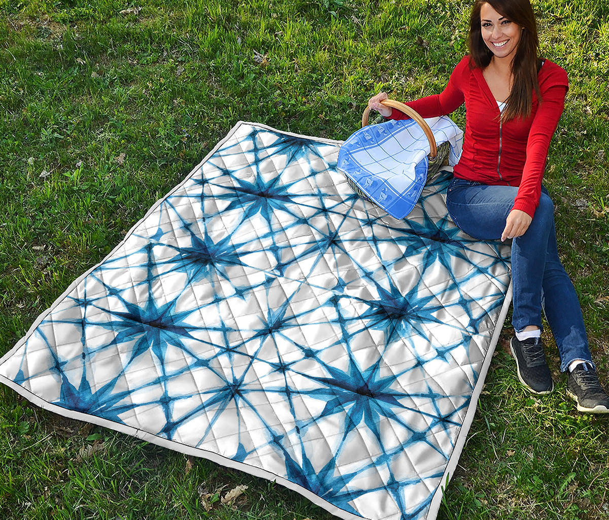 Watercolor Shibori Pattern Print Quilt
