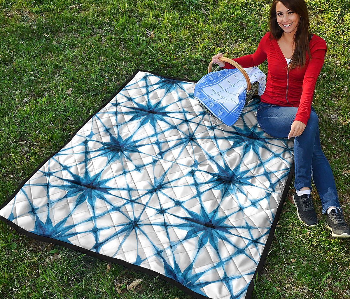 Watercolor Shibori Pattern Print Quilt