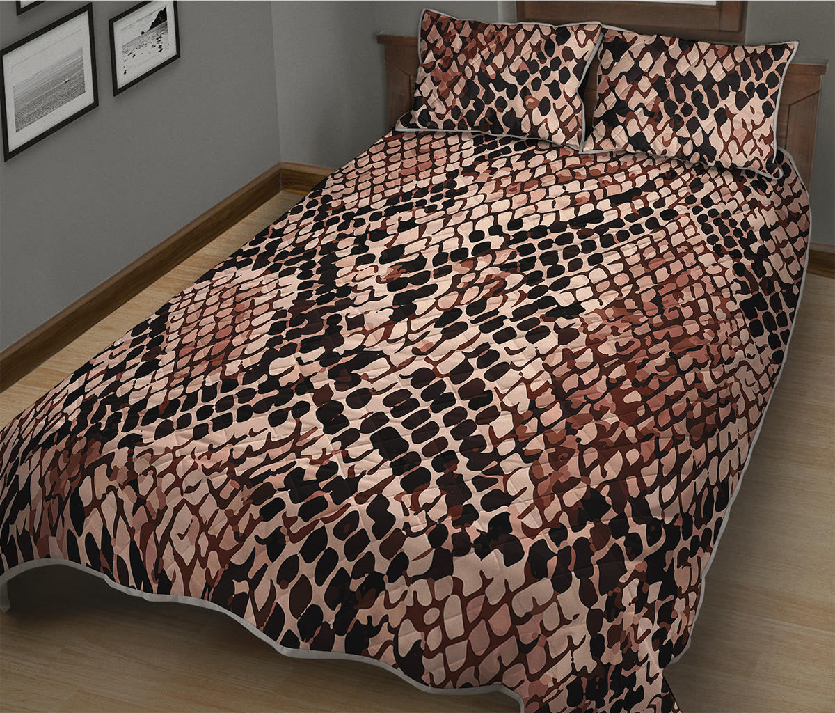 Watercolor Snakeskin Print Quilt Bed Set