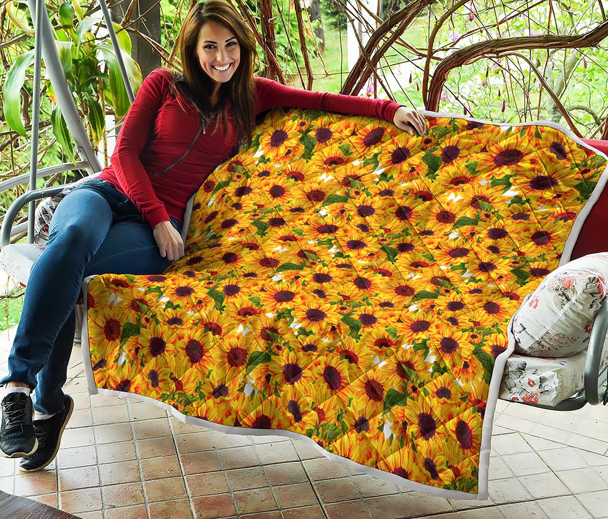 Watercolor Sunflower Pattern Print Quilt