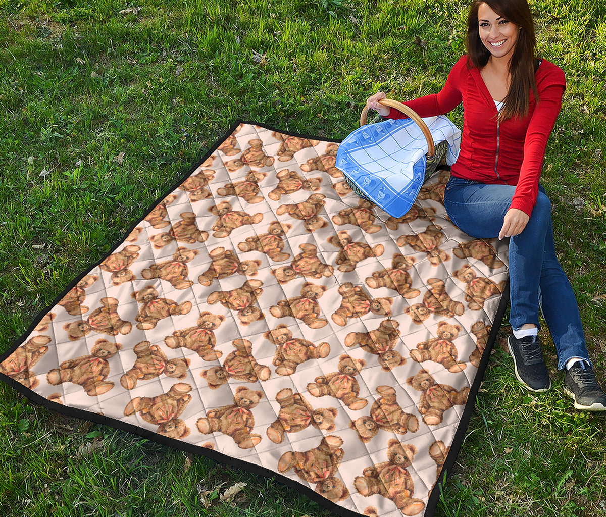Watercolor Teddy Bear Pattern Print Quilt