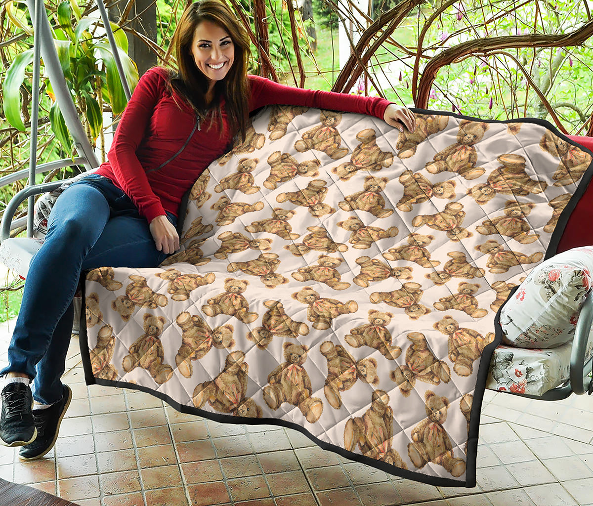 Watercolor Teddy Bear Pattern Print Quilt