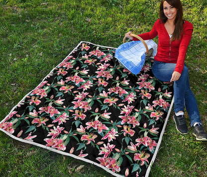 Watercolor Tropical Lily Pattern Print Quilt