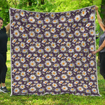 Watercolor White Daisy Pattern Print Quilt