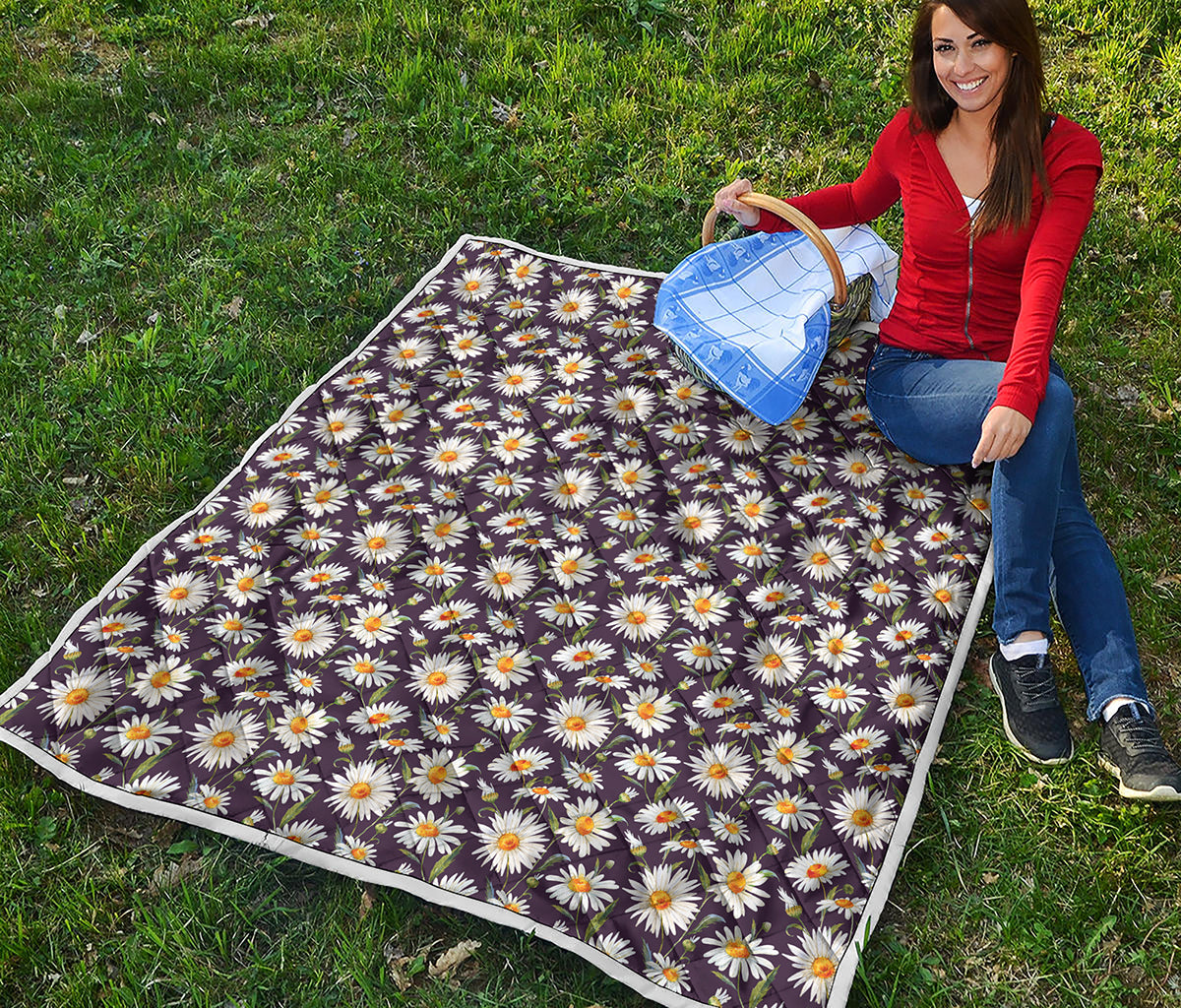 Watercolor White Daisy Pattern Print Quilt