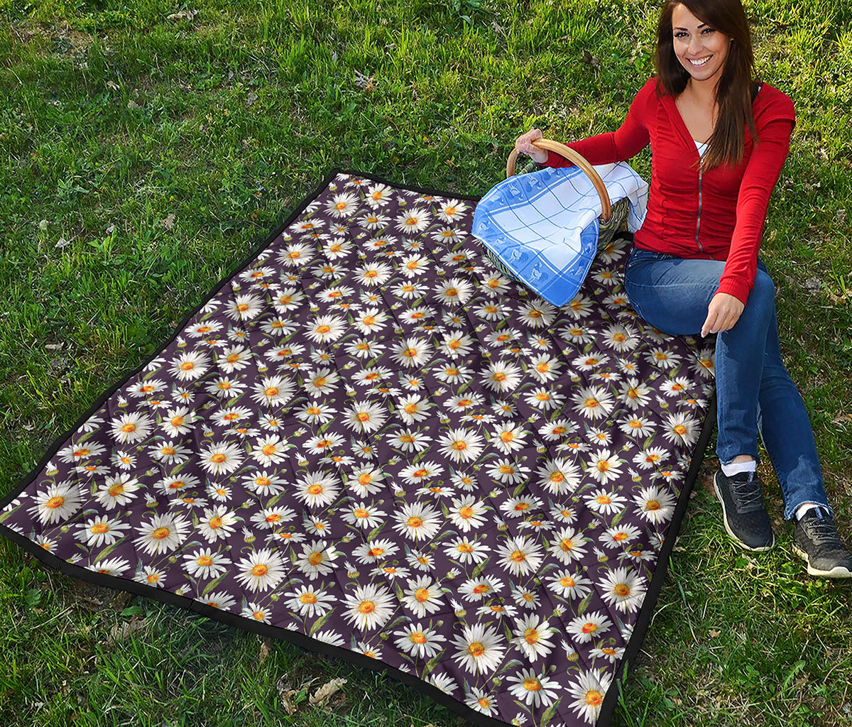 Watercolor White Daisy Pattern Print Quilt