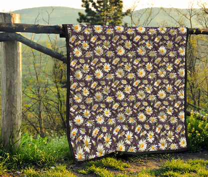Watercolor White Daisy Pattern Print Quilt