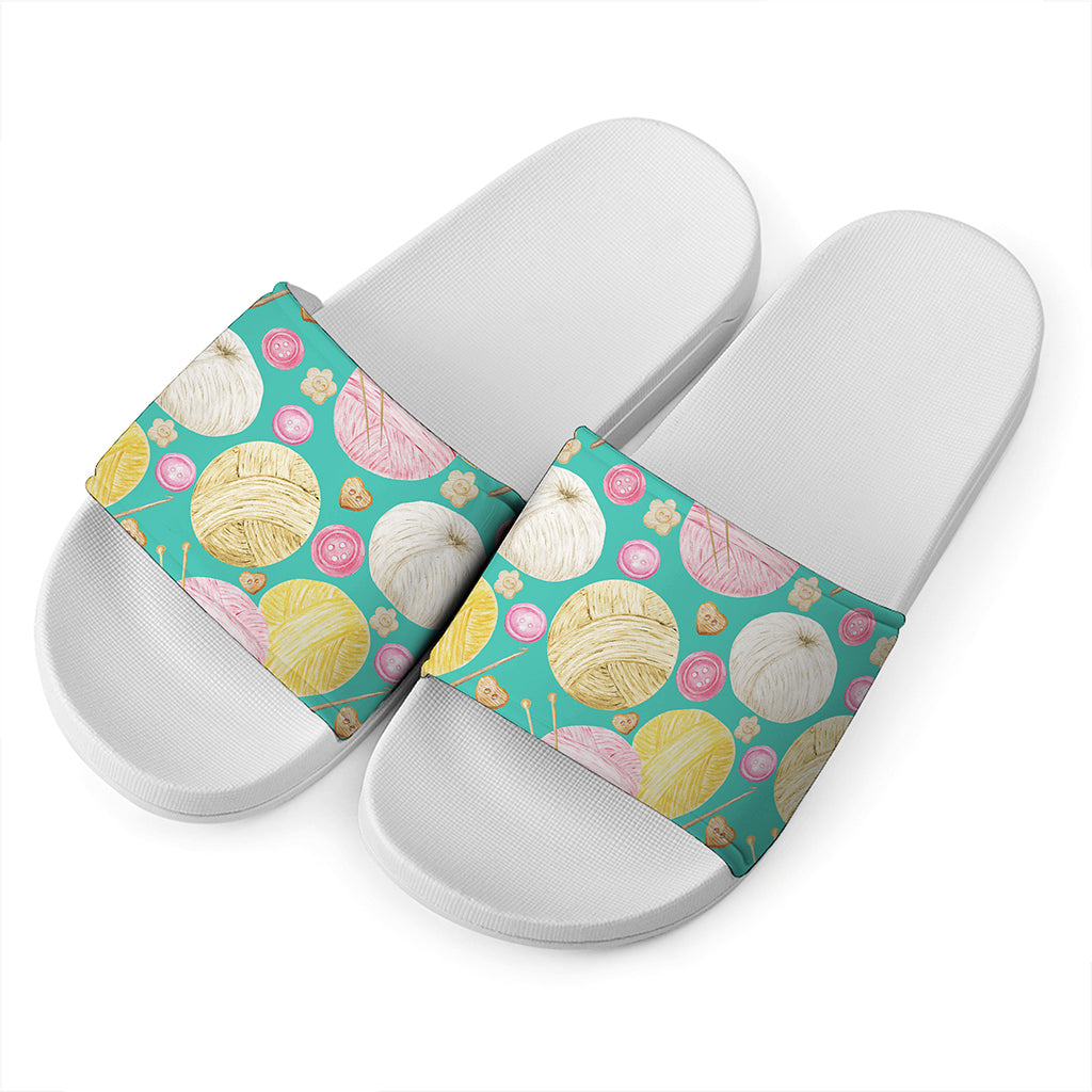 Watercolor Yarn Pattern Print White Slide Sandals