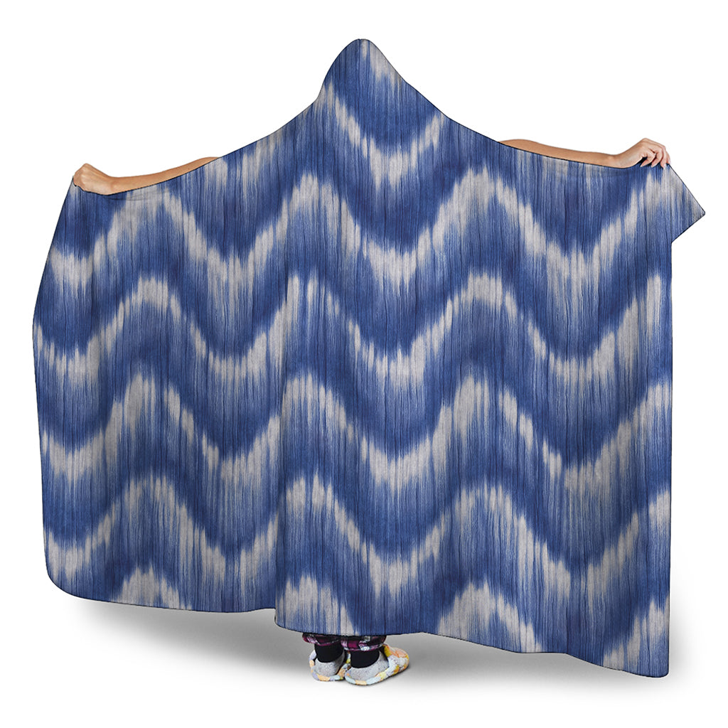 Wavy Shibori Pattern Print Hooded Blanket