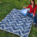 Wavy Shibori Pattern Print Quilt
