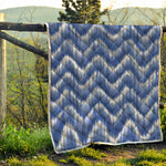 Wavy Shibori Pattern Print Quilt
