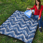 Wavy Shibori Pattern Print Quilt