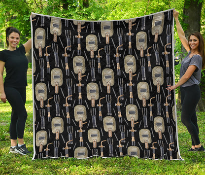 Welding Mask Pattern Print Quilt