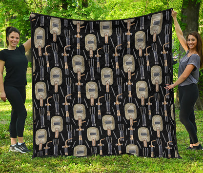 Welding Mask Pattern Print Quilt
