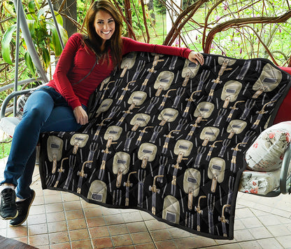 Welding Mask Pattern Print Quilt