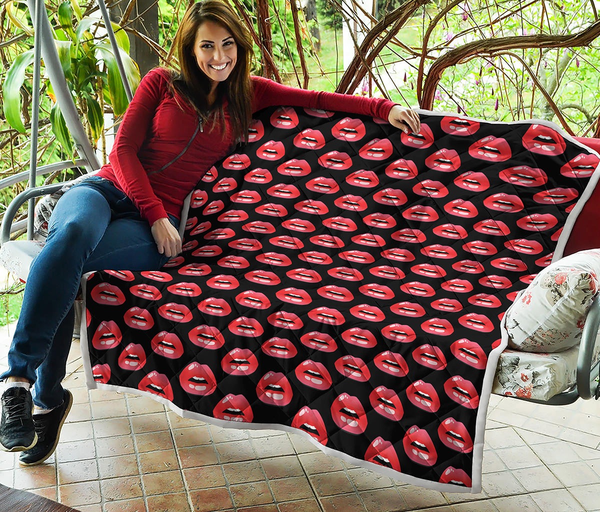 Wet Lips Pattern Print Quilt
