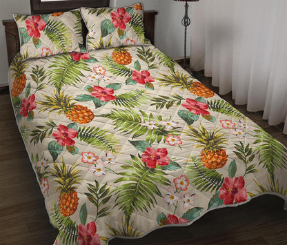 White Aloha Pineapple Pattern Print Quilt Bed Set