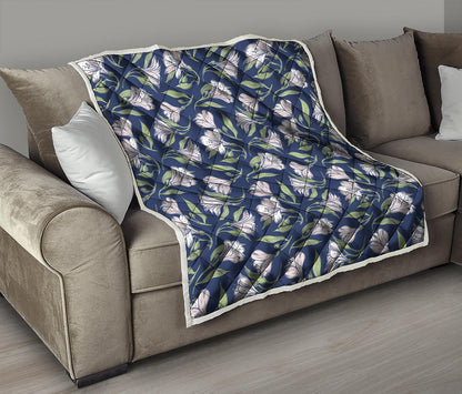 White Alstroemeria Pattern Print Quilt